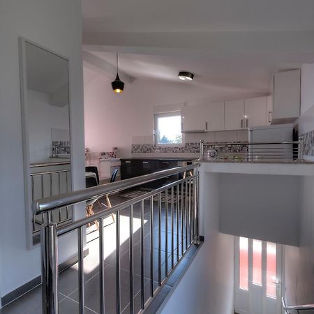 Apartments Delfin Tivat Exterior foto