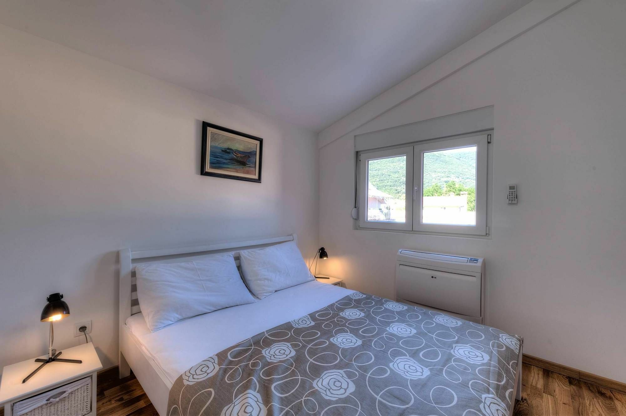 Apartments Delfin Tivat Exterior foto
